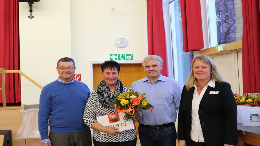 Gruppenbild Prof. Dr. König, Walburga Mintmans-Backes, Dietmar Benzerath, Irmgard van Haeff
