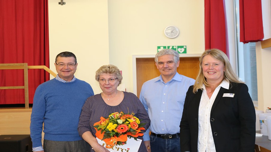 Gruppenbild Prof. Dr. König, Karin Derichs, Dietmar Benzerath, Irmgard van Haeff